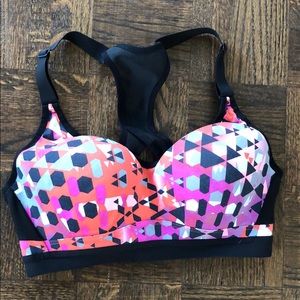 2/$20 🎉 VICTORIA SECRET sports bra